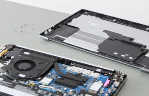 internals screws back